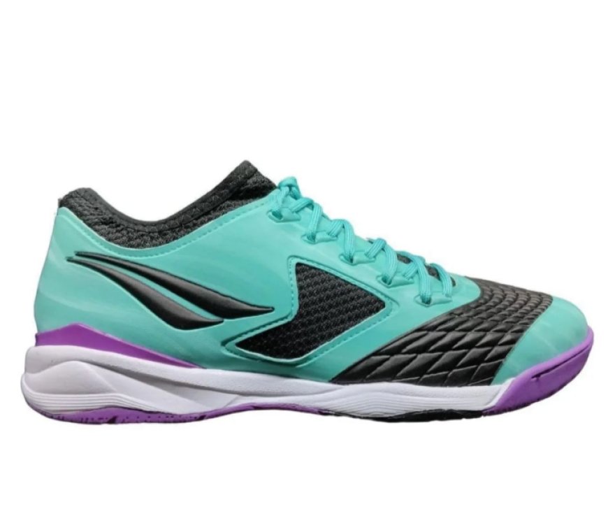 Super Promoção: Tênis Futsal Penalty Max 1000 por apenas R$299,90 no Bazar Esporte Ltda