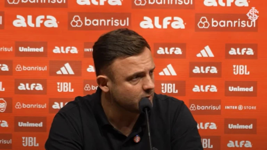 Executivo do Inter abre o jogo sobre permanência de Roger no cargo de treinador