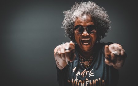 Sandra de Sá e Black Machine se apresentam em Belo Horizonte neste sábado