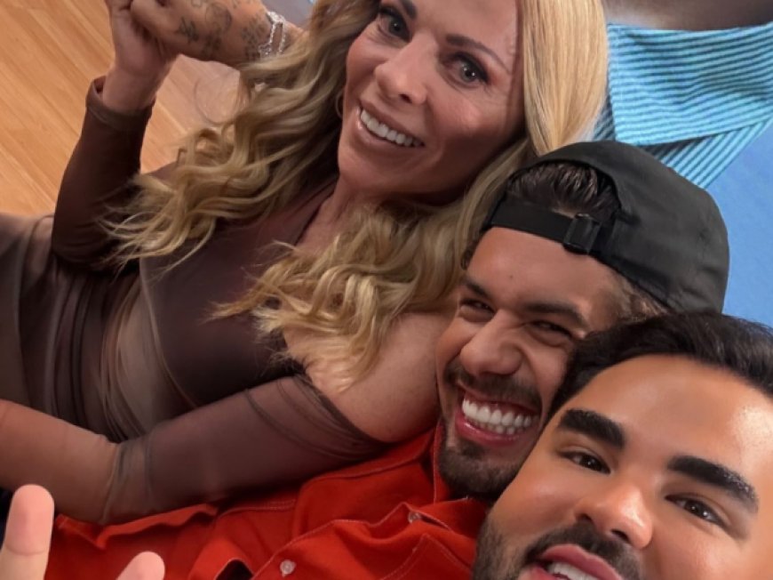 Casos de Família: Zé Felipe e Lucas Guedez descartam climão e posam com Christina Rocha