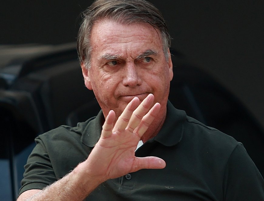 Michelle Bolsonaro relata queda de Jair Bolsonaro na cela e diz que ex-presidente “não está bem”