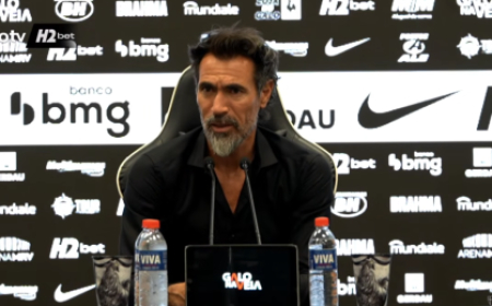 Domínguez reage a início de jogador de R$ 30 milhões