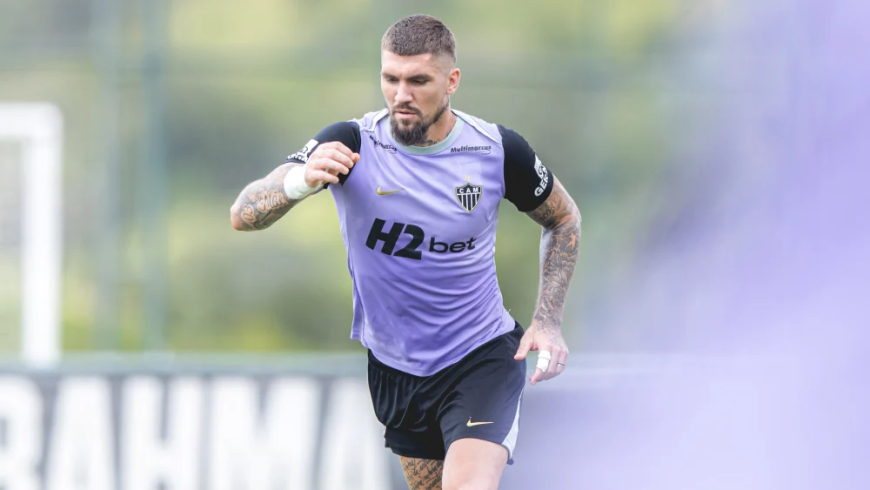 Eduardo Domínguez faz previsão para ter Lyanco no AtléticoE