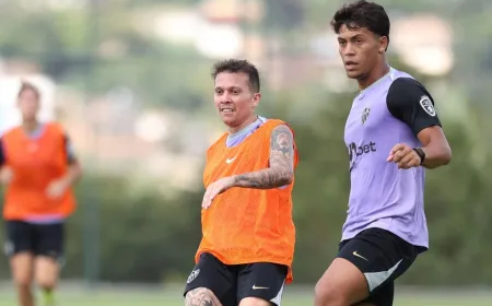 Filho de Hulk faz primeiro treino com o time