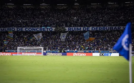 Com promoção, Cruzeiro inicia venda de ingressos para duelo