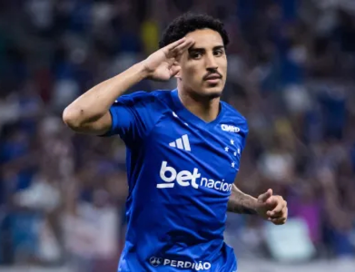 Artilheiro do Cruzeiro na Série A completa 23º jogo seguido