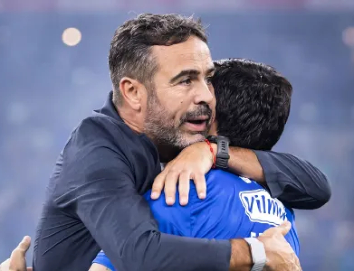 Trio ressurge, e Artur Jorge consegue 'reforços' no Cruzeiro