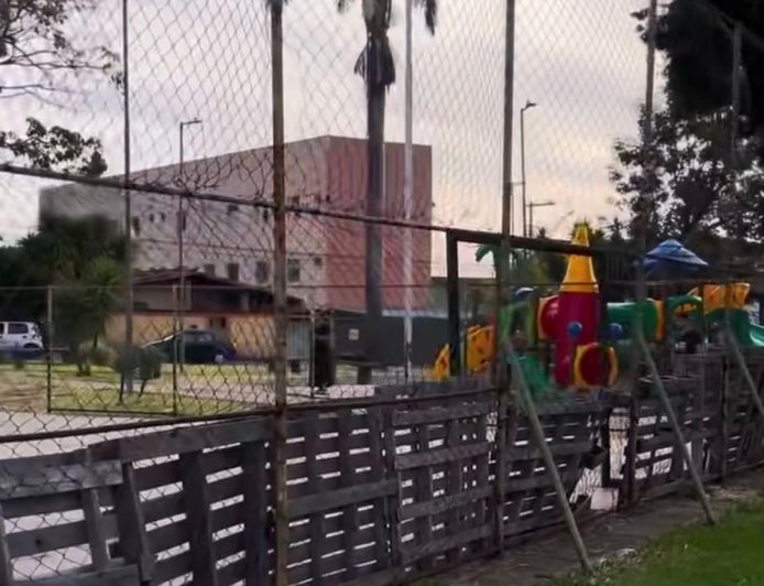 QUADRA DO PROGRESSO VIRA RISCO E POPULAÇÃO COBRA SOLUÇÃO DA PREFEITURA