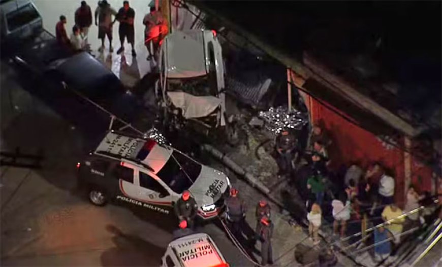 Detento esquarteja colega de cela em presídio