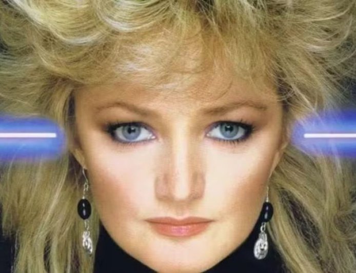 Cantora britânica Bonnie Tyler entra em coma induzido