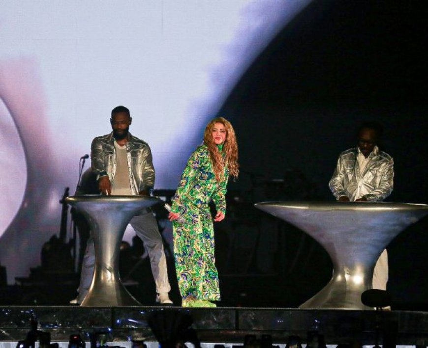 Show de Shakira reúne 2 milhões de pessoas