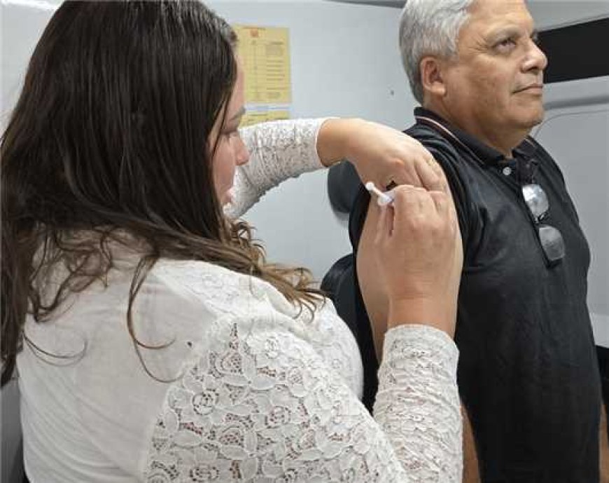 Sete Lagoas inicia vacinação contra Chikungunya e reforça atualização da caderneta de crianças e adolescentes