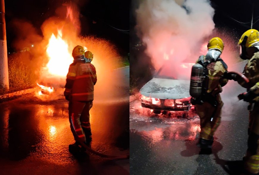 Incêndio destrói veículo na Avenida Prefeito Alberto Moura, em Sete Lagoas