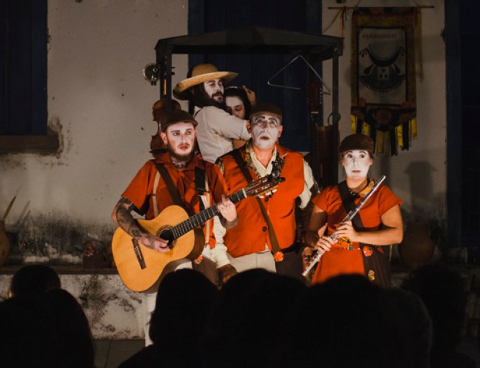 Oficina gratuita de teatro abre inscrições para jovens e adultos em Sete Lagoas